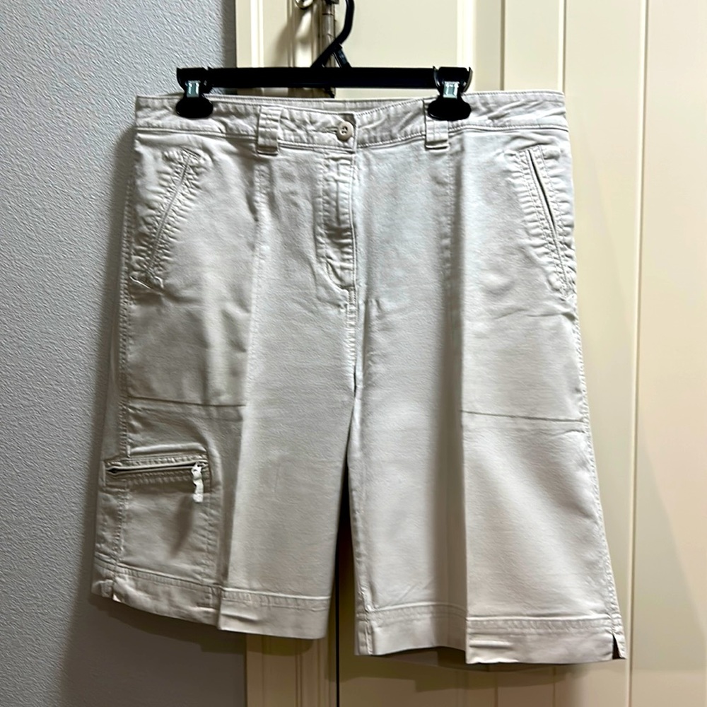 Women’s Bermuda Shorts, WoolRich, color-Stone, Size 14, 3 front